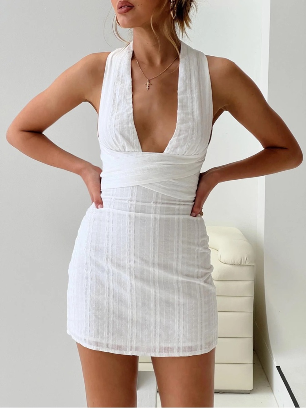 Princess Polly Alsace Mini Dress White | Size 2 - Picture 3 of 3